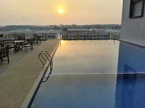 D Hotel Seri Iskandar Zewnętrze zdjęcie